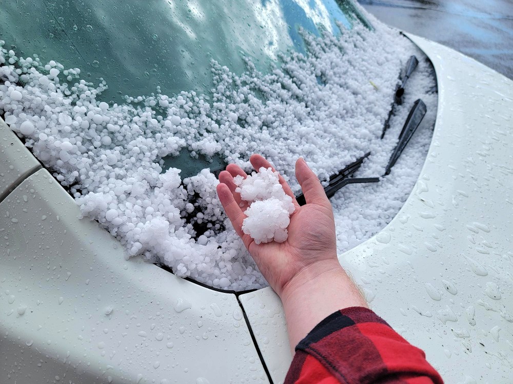 Large storm west of town moving towards Cochrane CochraneNow